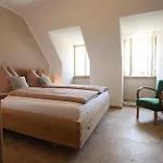 Gutshaus 1250 - Mit Innenhof Am Bach *