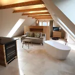 Gutshaus 1250 - Mit Innenhof Am Bach Kalwang