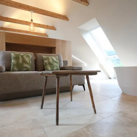 Gutshaus 1250 - Mit Innenhof Am Bach Hotel *