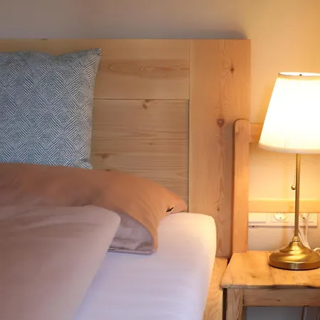 Mala Taverna 호텔 *