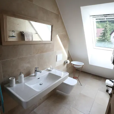 Hotel Gutshaus 1250 - Mit Innenhof Am Bach *