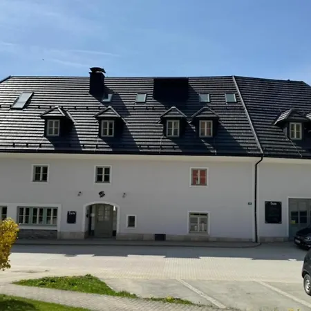 Gutshaus 1250 - Mit Innenhof Am Bach *