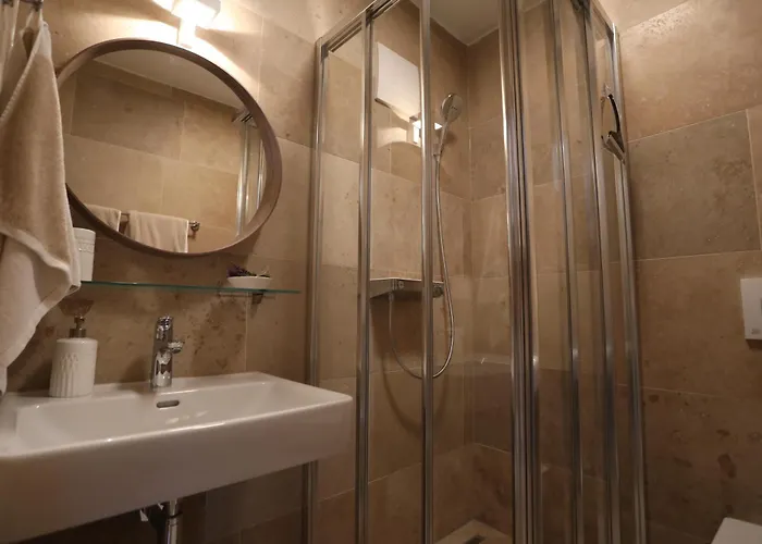 호텔 Mala Taverna Kalwang